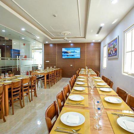 הלונג Hoang Long Hotel מראה חיצוני תמונה