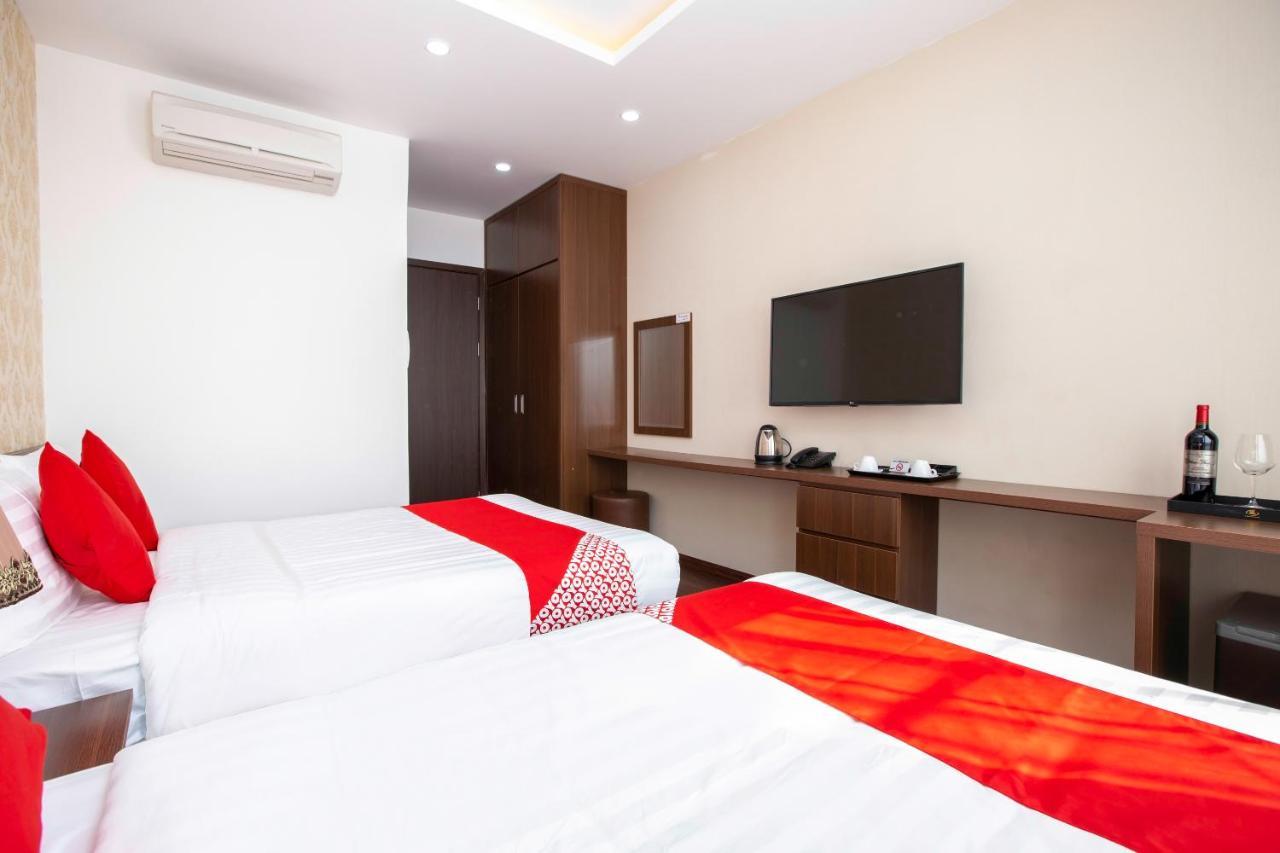 הלונג Hoang Long Hotel מראה חיצוני תמונה